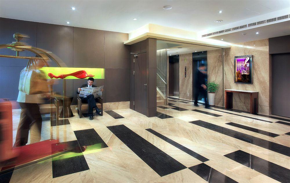 Park City Hotel Central Тайджун Екстериор снимка