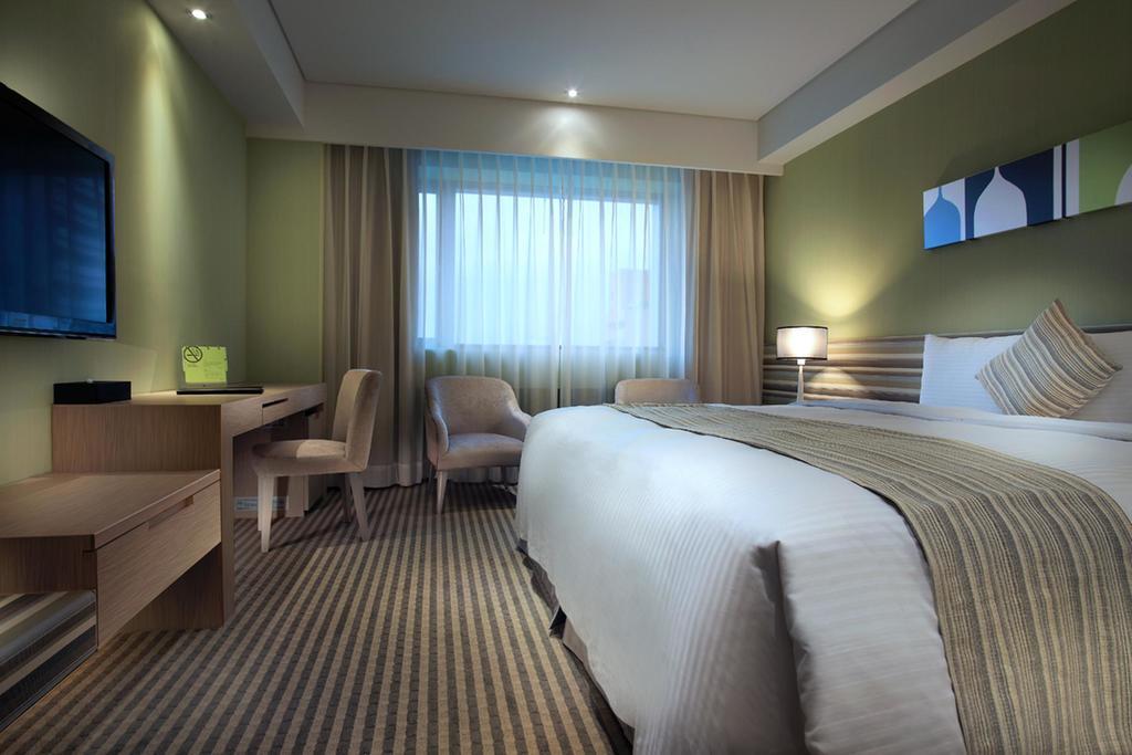 Park City Hotel Central Тайджун Екстериор снимка