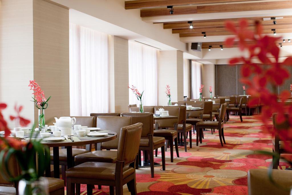 Park City Hotel Central Тайджун Екстериор снимка
